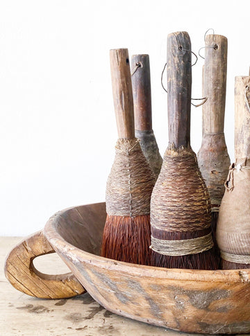 Vintage Round Hand Brush